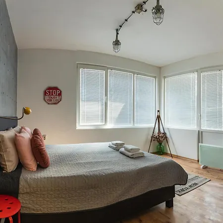 Urban Style In The Centre * ヴァルナ