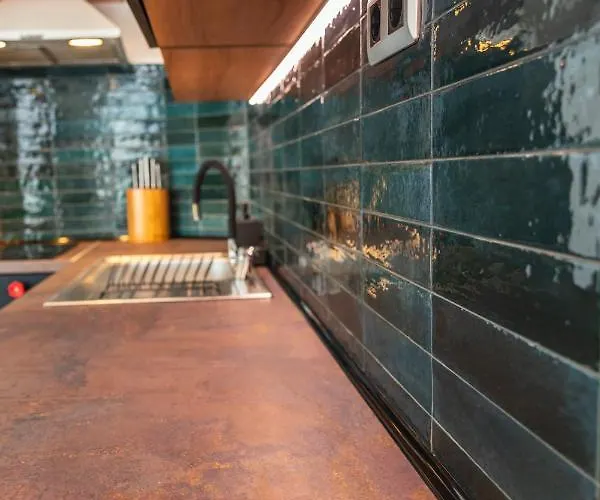 Urban Style In The Centre Daire *